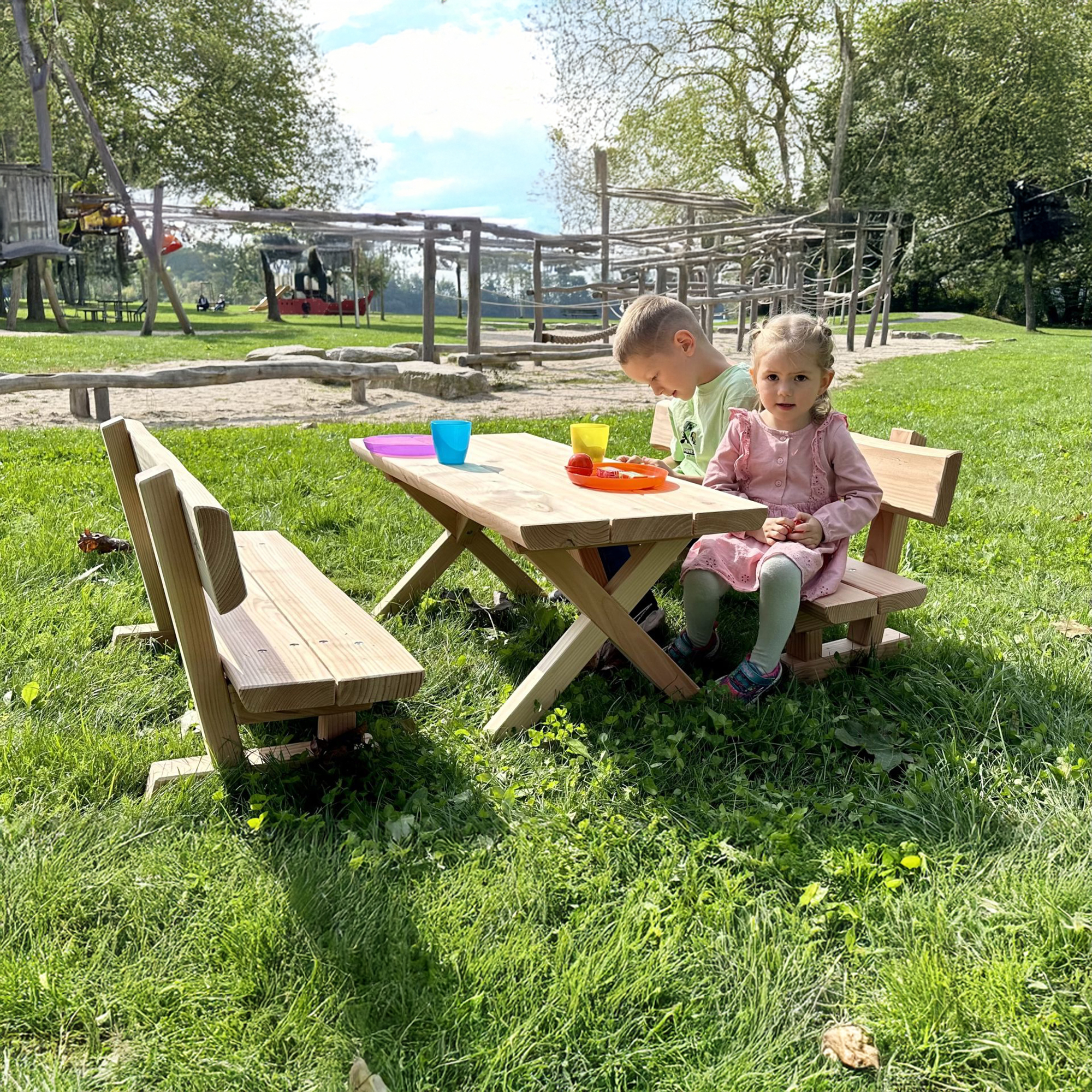 Krippen-Garnitur Bausatz Kompakte Kinder-Sitzgruppe