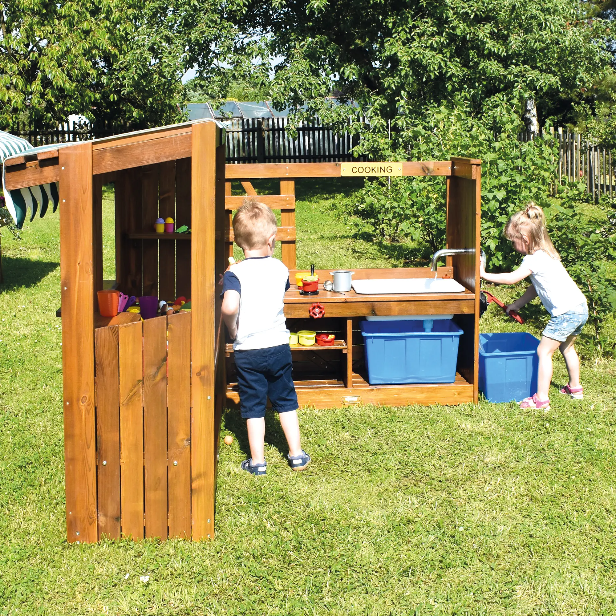Outdoor-Snack Bar + Outdoor Spielküche mit Pumpe