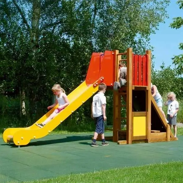 Berghütte Spielplatzgerät mit Edelstahlrutsche