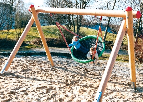Schaukelgestell aus Douglasie 2 m Aufhängehöhe, ohne Schaukelelemente