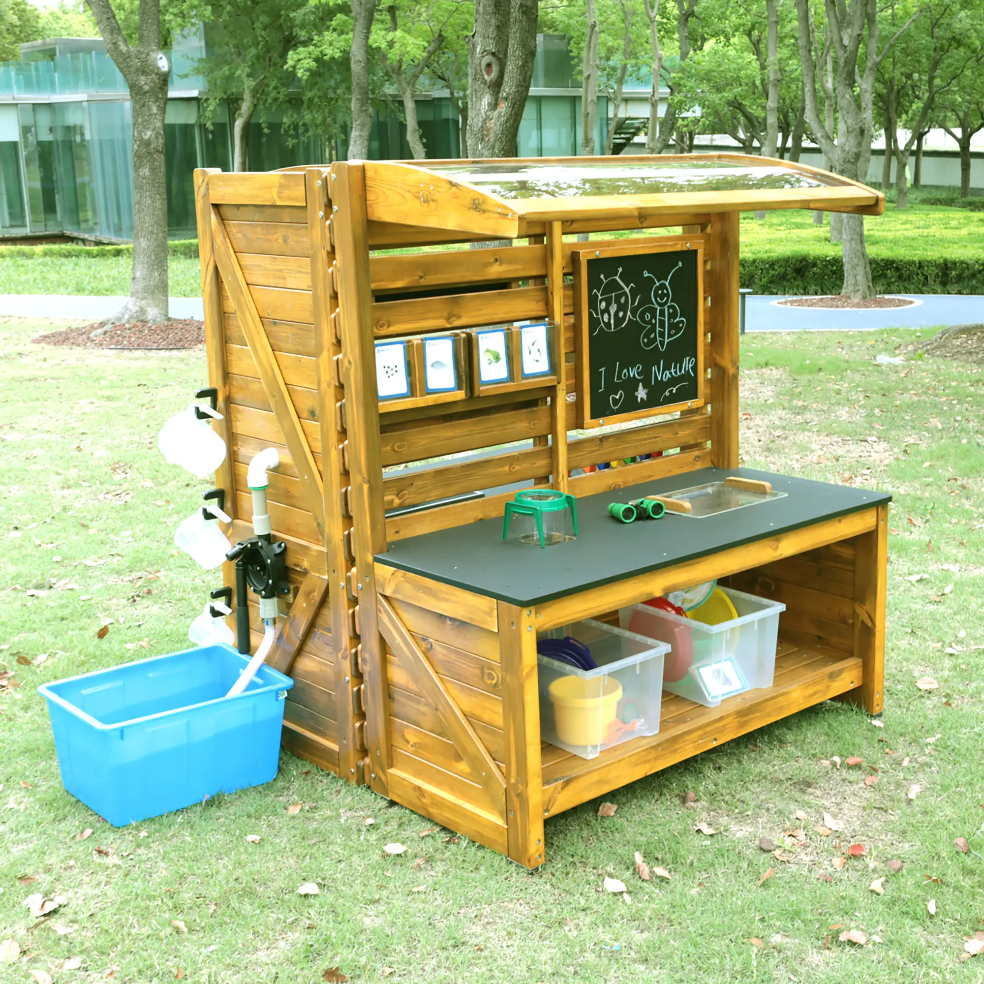 Outdoor-Entdeckerstation