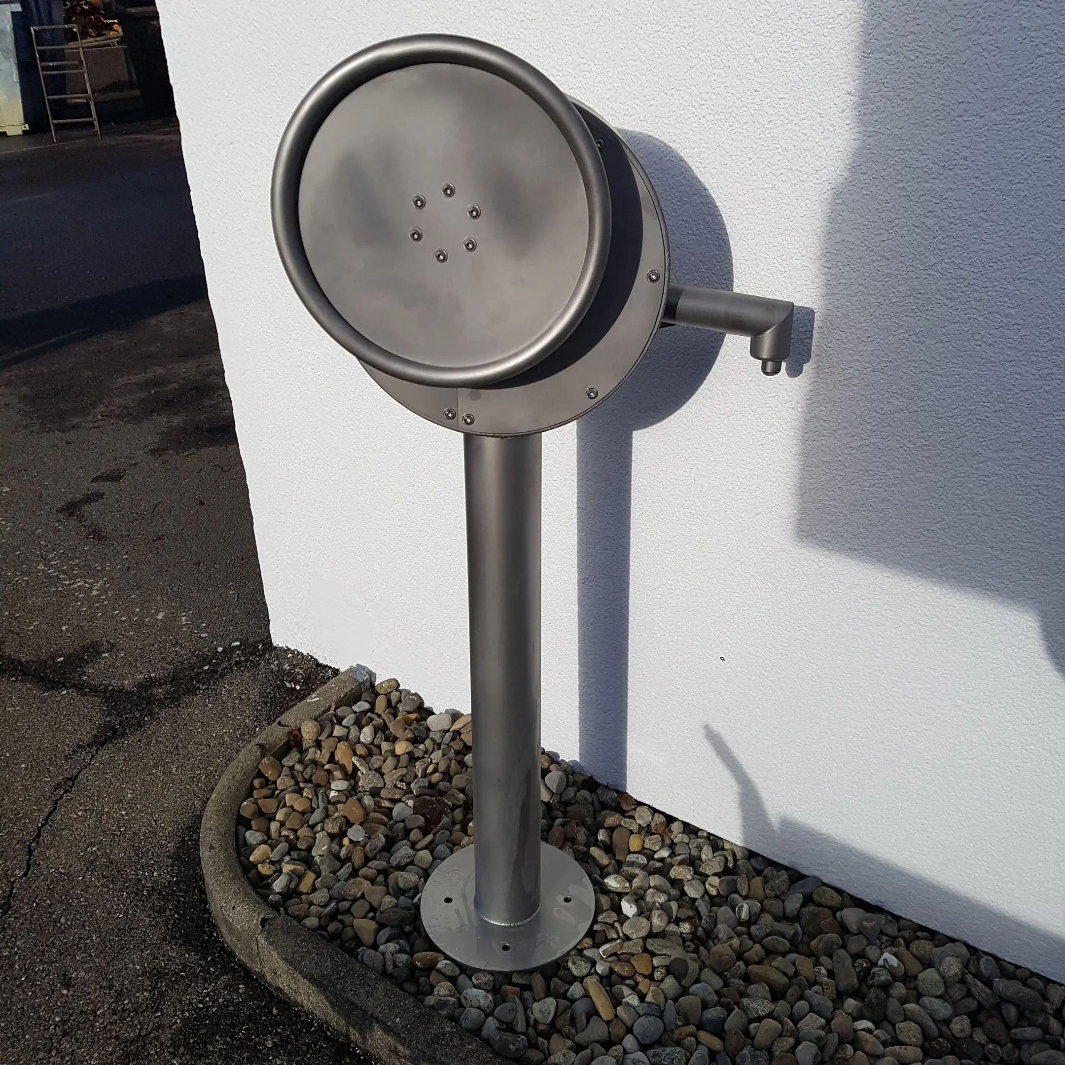 Wasserpumpe mit Kurbel aus Edelstahl mit Hygienespülung