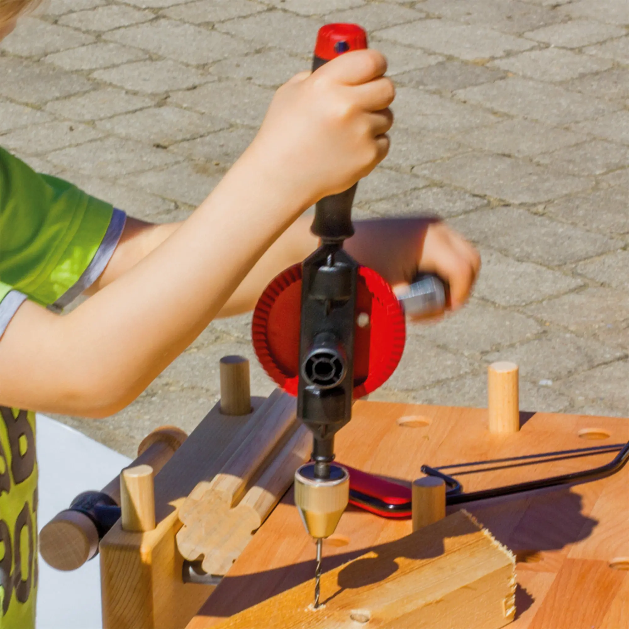 Hand-Bohrmaschine