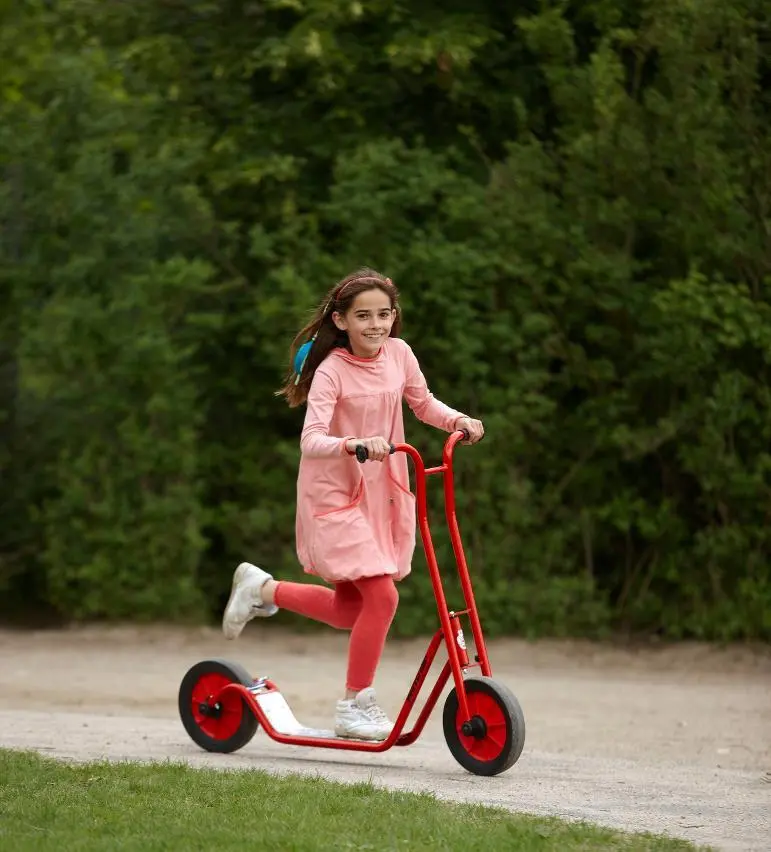 Roller Maxi mit Fußbremse Winther