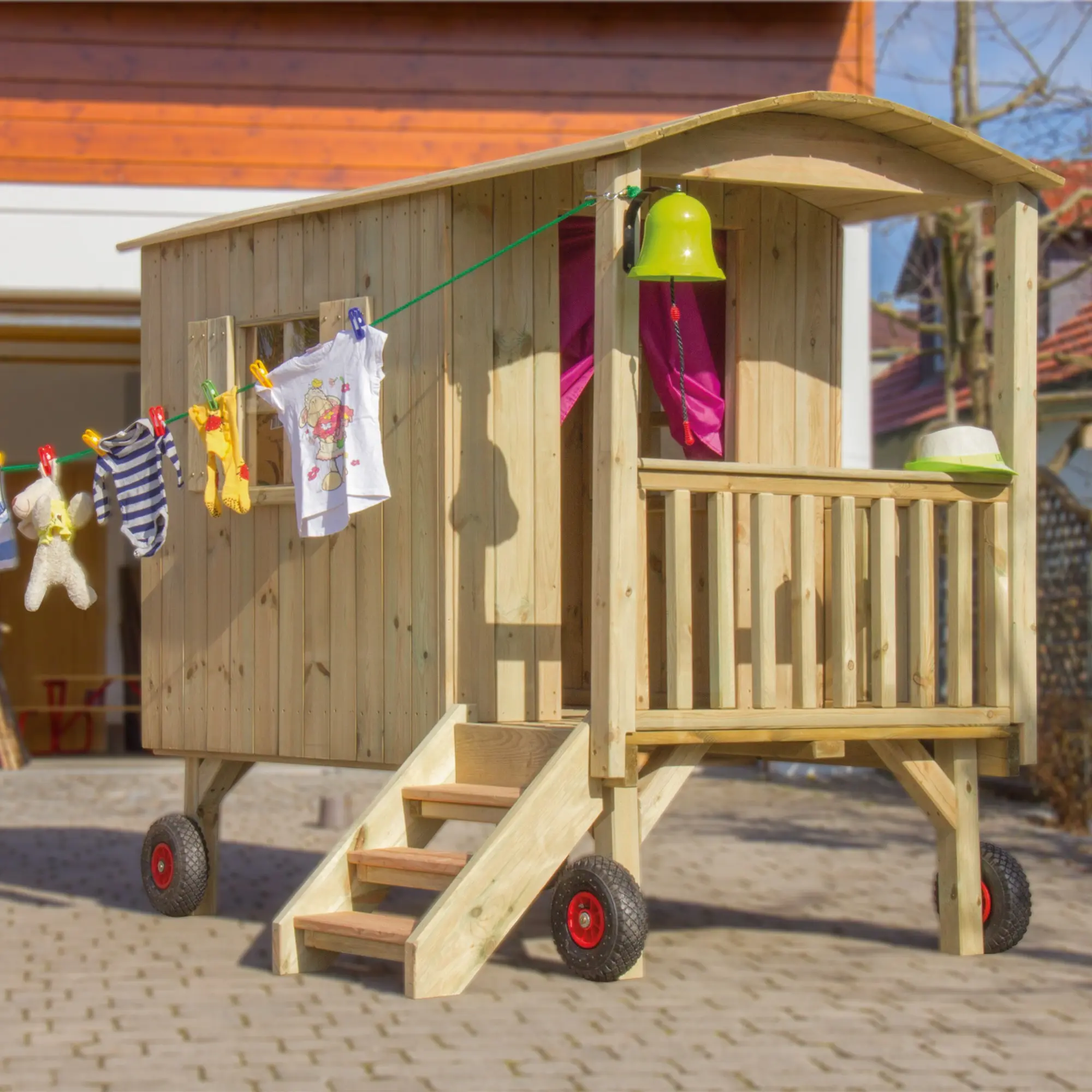 Spielhaus Camping- & Zirkuswagen