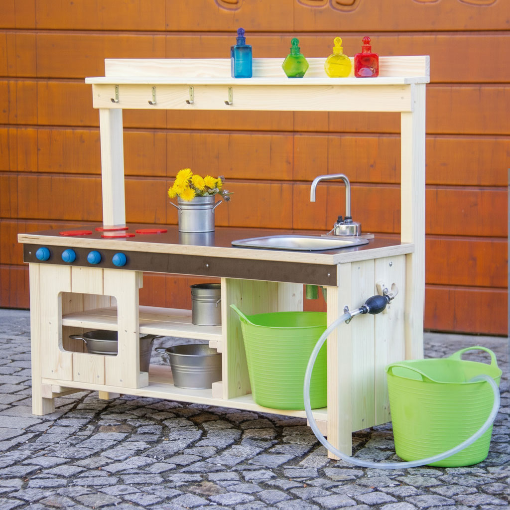 Matschküche massiv mit Pumpe "Flow"