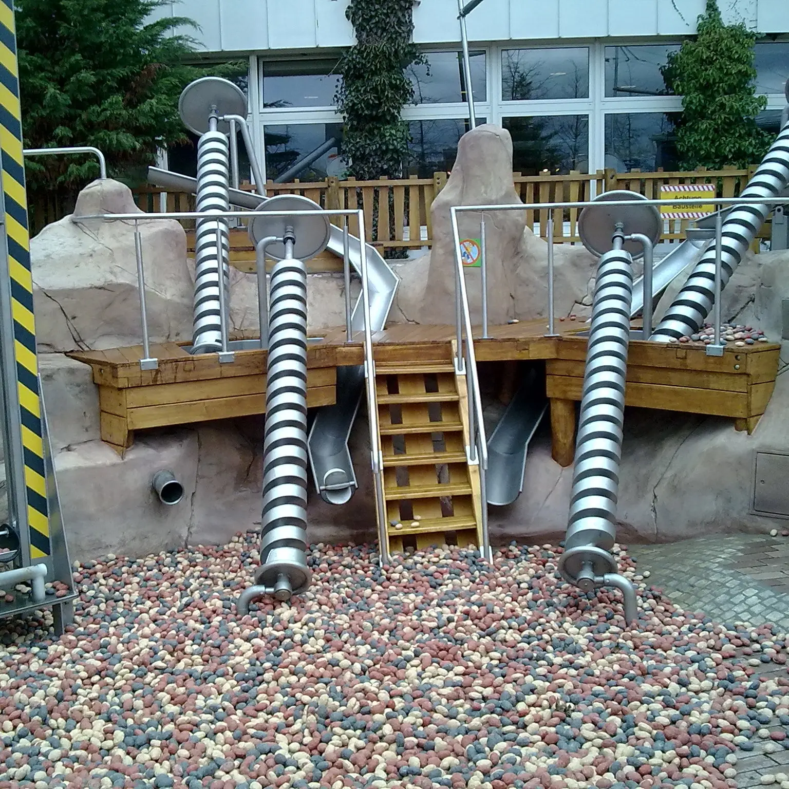 Wasserspirale mit Kurbel ? Archimedische Schraube