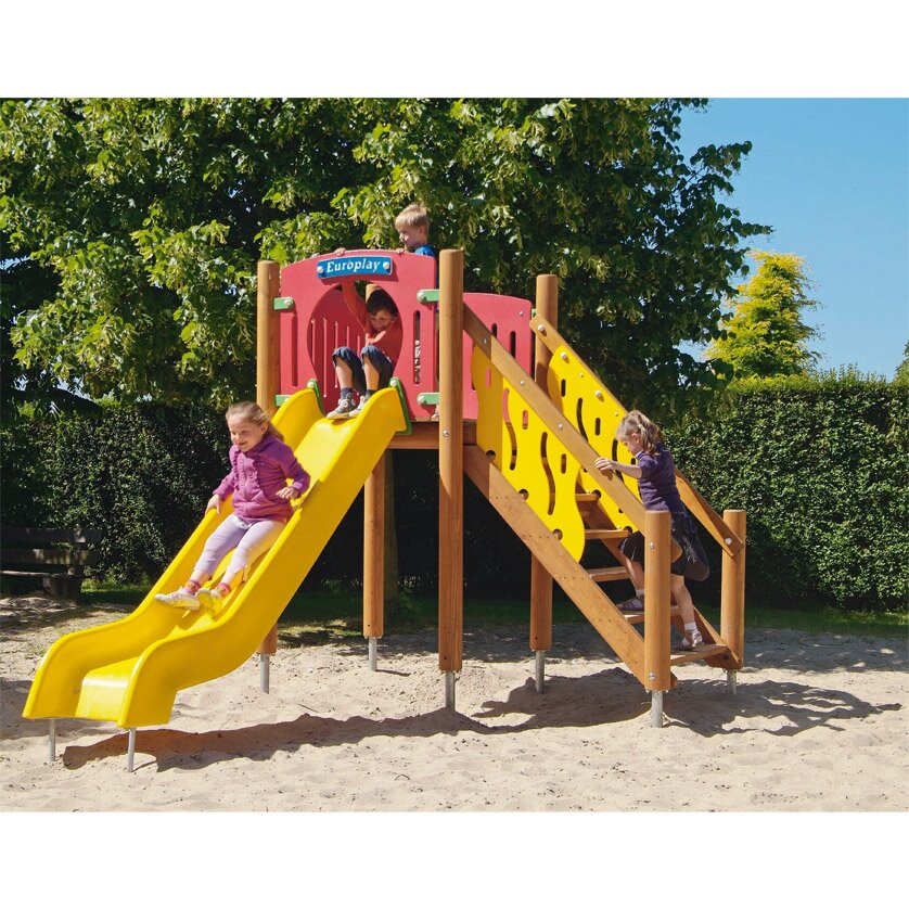 Rutschenturm mit Kunststoffrutsche