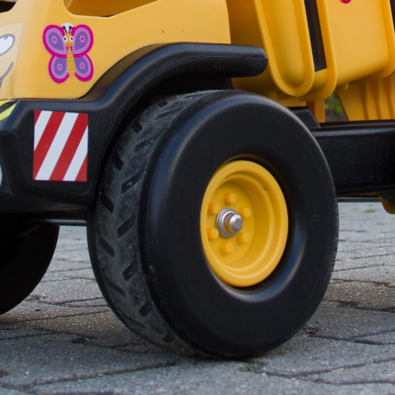 Mammut Truck mit Aufklebern