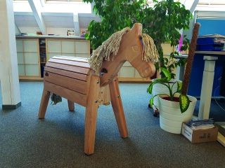 Holzpony Matilda klein