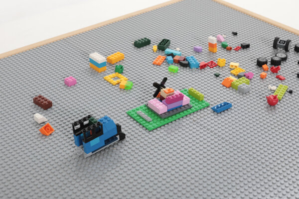 Baustein- Konstruktionstisch