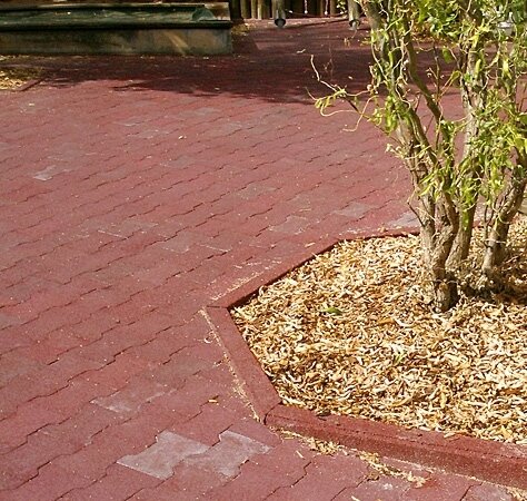 Verbundpflaster aus Gummigranulat / Gummifaser, ca. 20x16cm x 40mm