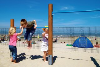 Reckstangen mit Holzgestell