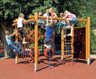 Aktions- Relax- und Klettergerüst