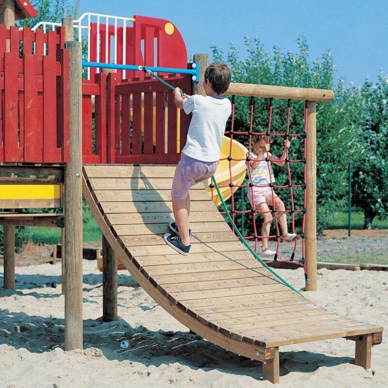 Anbau-Kletterrampe für Spielplatzgerät