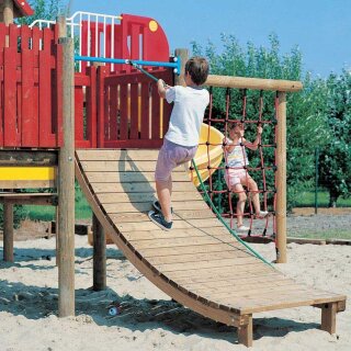 Anbau-Kletterrampe für Spielplatzgerät